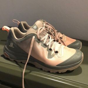 Women’s Salomon Vaya Hiking Shoes